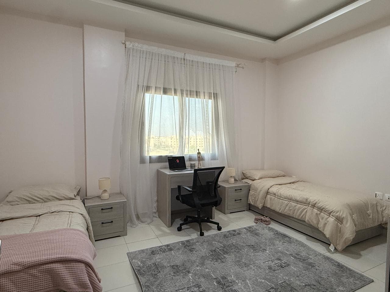 ثنائية - دورة مياه مشتركة (فئة ب)