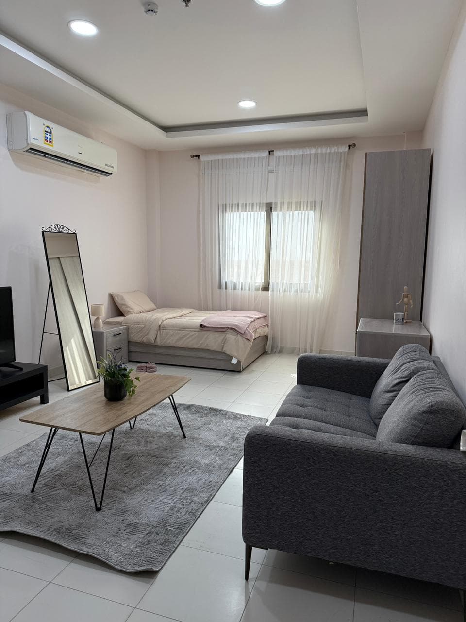 مفردة - دورة مياه مشتركة (فئة أ)