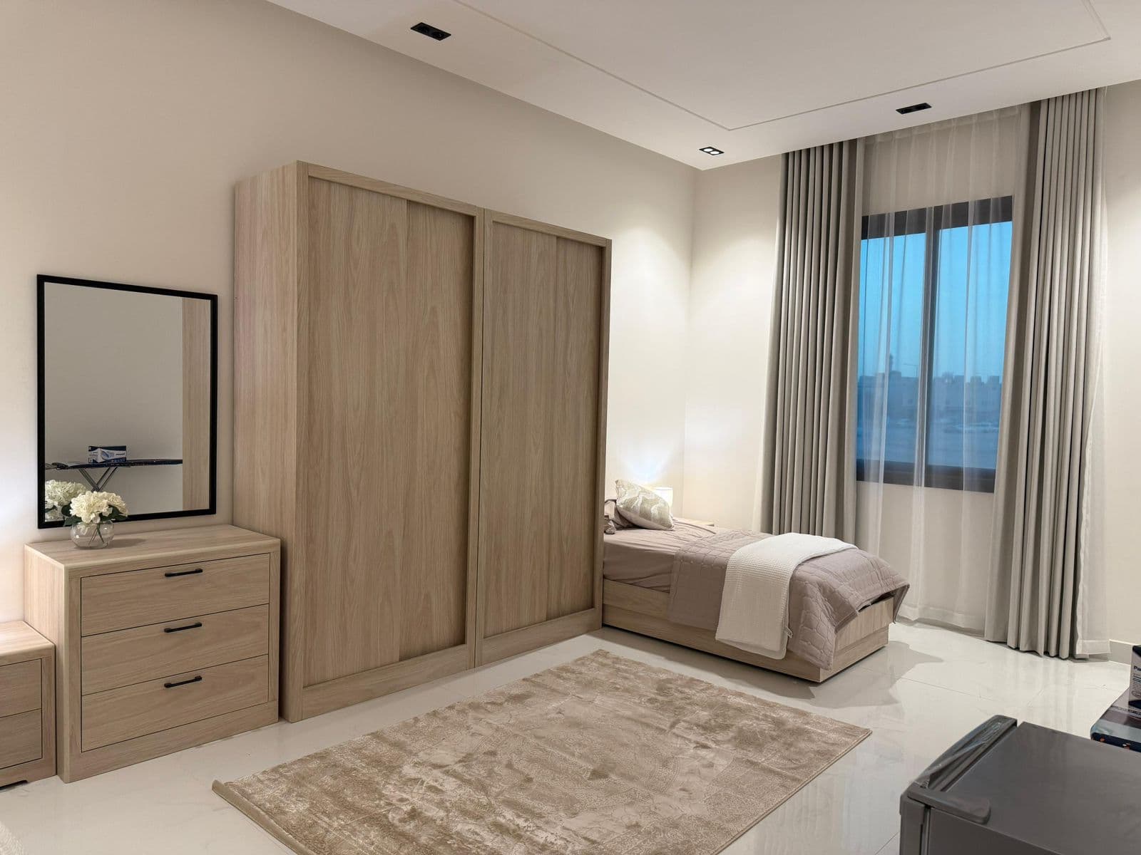 ثنائية - دورة مياه مشتركة (فئة ب)